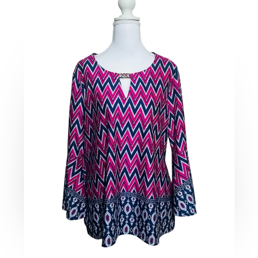 Zac & Rachel Pink and Navy Chevron Keyhole Tunic